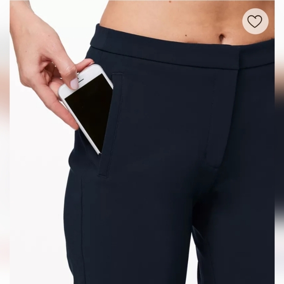 Lululemon On The Move Pant *Lightweight True Navy 💙 color Size 8 Inseam 27" - Picture 2 of 15